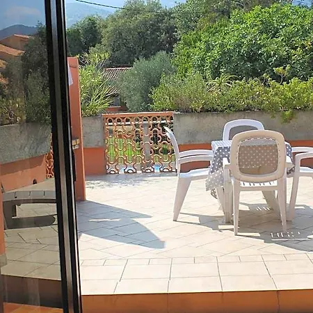 Domaine Le Clos Des Oliviers Hotel 3*